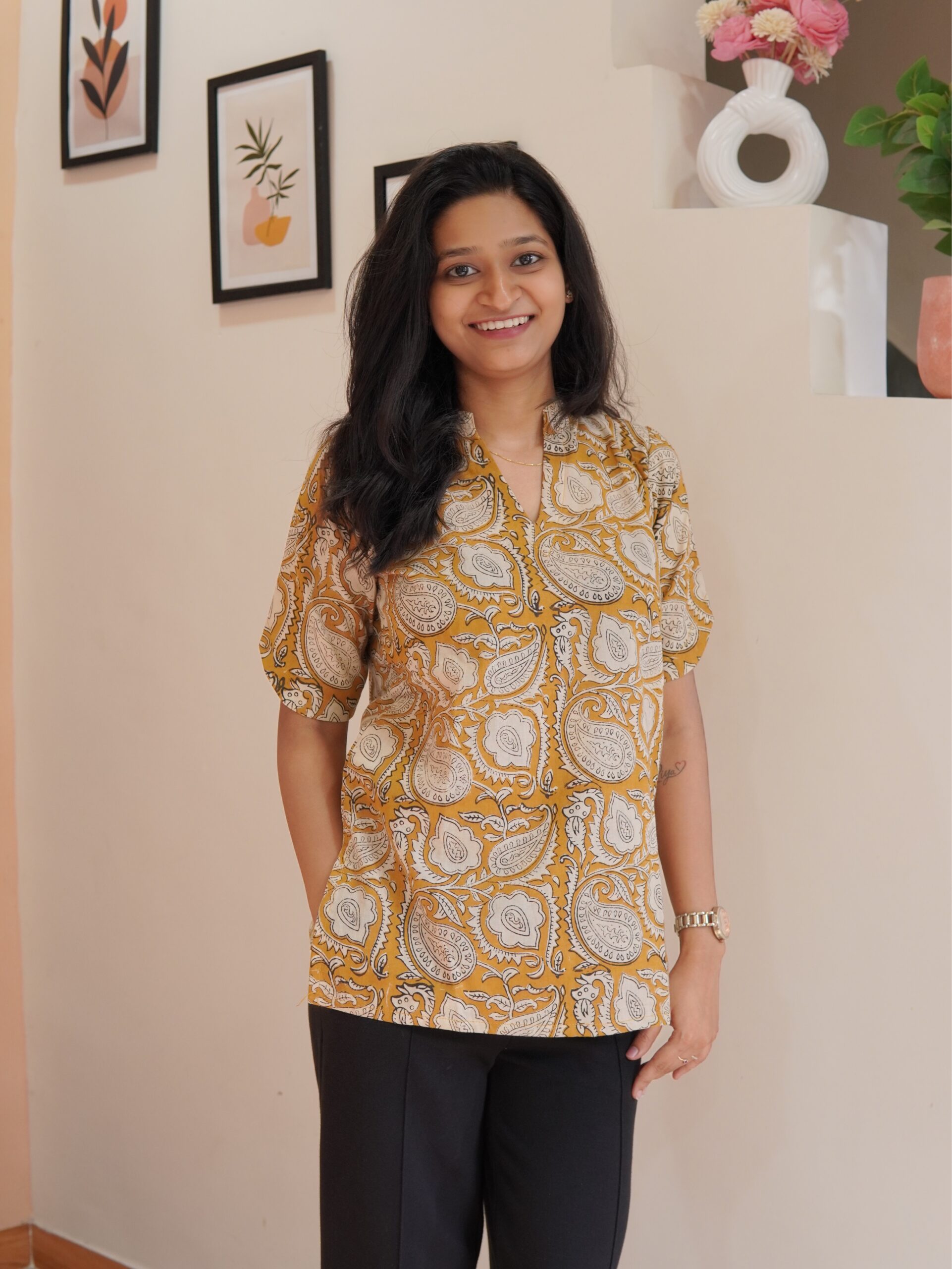 Vansapti print short kurti